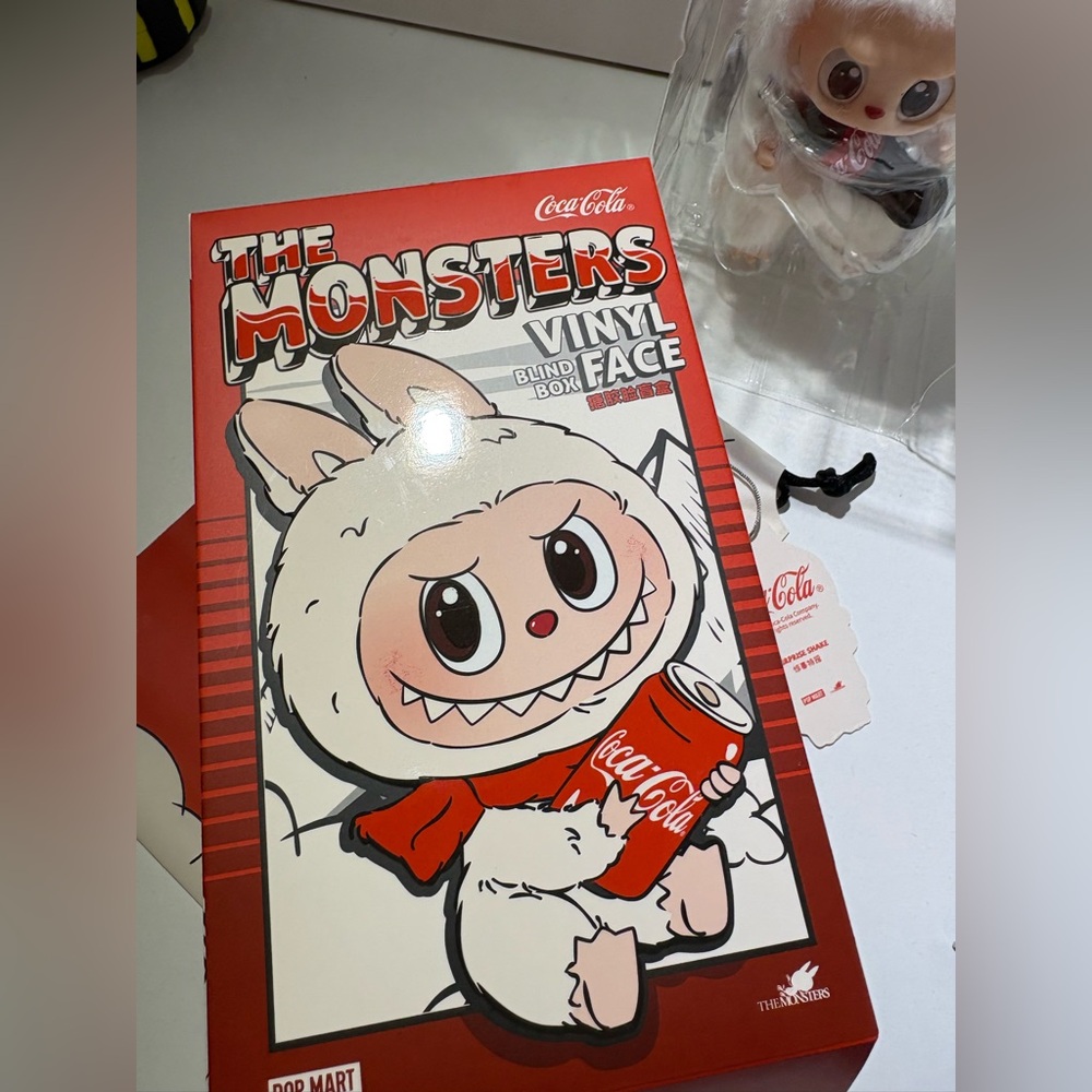 Authentic Labubu Coca-Cola - Picture 12 of 16